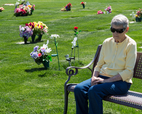 שני קשישים תבעו מהמדינה עשרות אלפי שקלים עבור קבורת יקיריהם